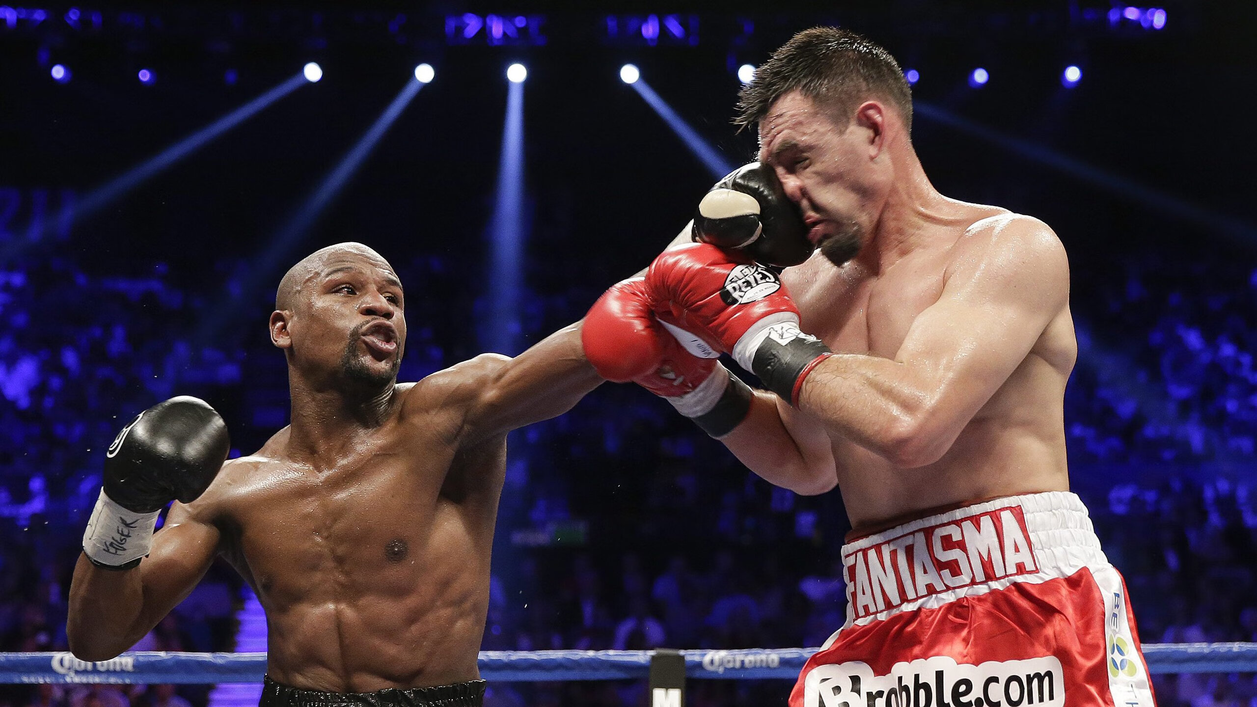 开云kaiyun 官网下载app教程-他用“坚韧不拔”的精神扼守篮下，无数次挡住对手的“暴扣”！